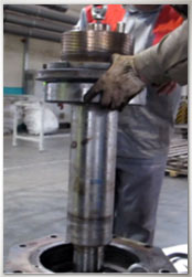 Замена подшипников в подшипниковом узле термокомпактора - монтаж вала Замена подшипников в подшипниковом узле